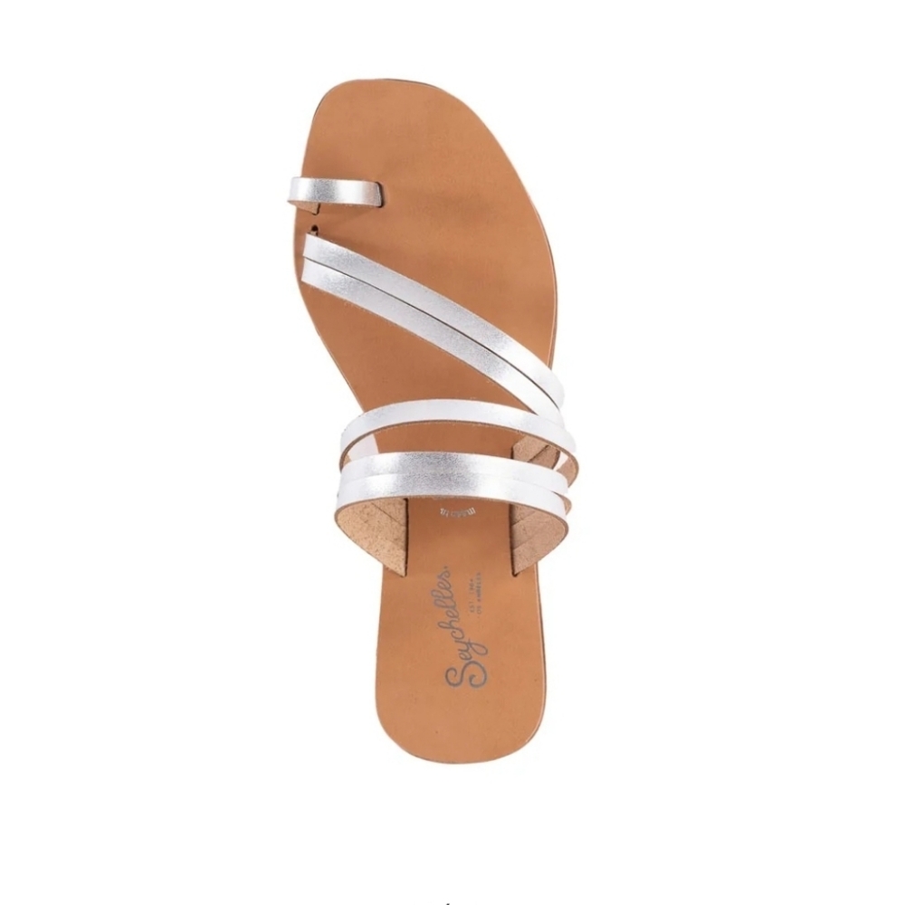 Seychelles Summer Rain Sandal Women's Silver Strappy Flats Size 7 EUC